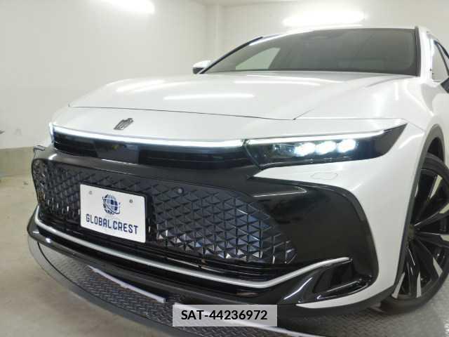 Toyota Crown Crossover 2023-01 7810768-14