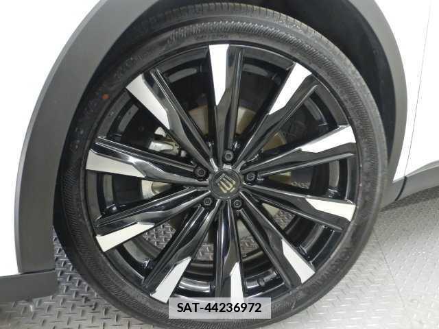 Toyota Crown Crossover 2023-01 7810768-15