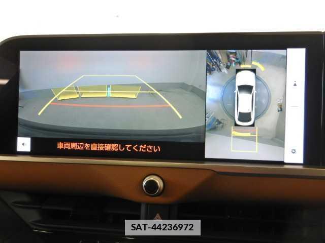 Toyota Crown Crossover 2023-01 7810768-4