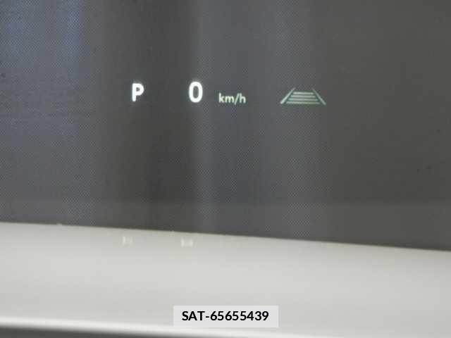 Toyota Crown Crossover 2023-03 7810894-5