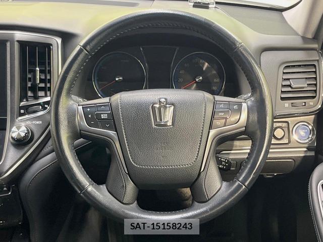 Toyota CROWN HYBRID 2014-08 7793085-10