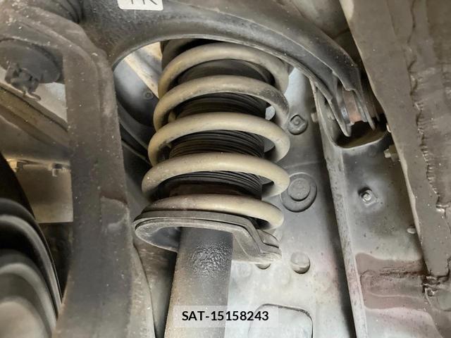 Toyota CROWN HYBRID 2014-08 7793085-19