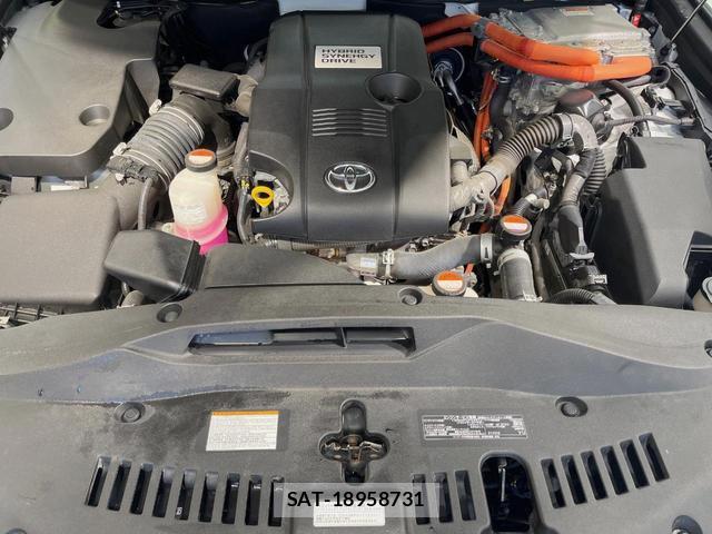 Toyota CROWN HYBRID 2015-11 7793094-16