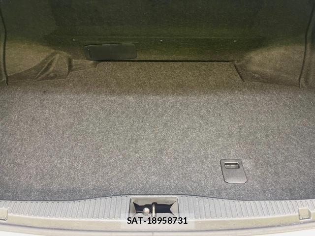 Toyota CROWN HYBRID 2015-11 7793094-9