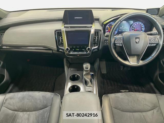 Toyota CROWN HYBRID 2018-07 7793099-1