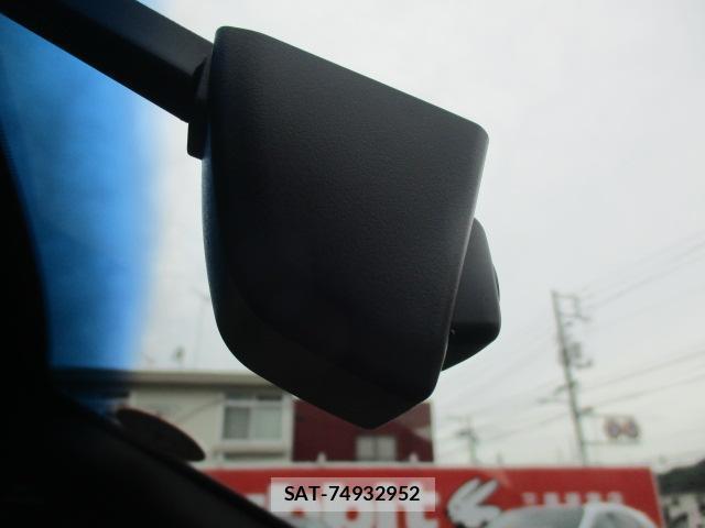 Toyota CROWN HYBRID 2018-07 7793407-12