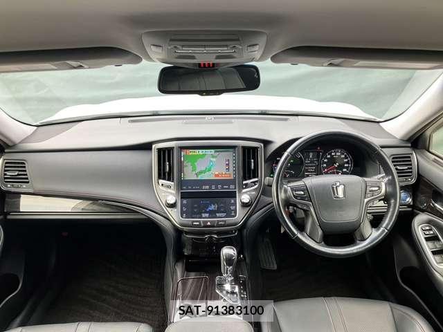 Toyota CROWN HYBRID 2016-03 7793630-2