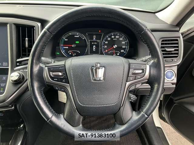 Toyota CROWN HYBRID 2016-03 7793630-4