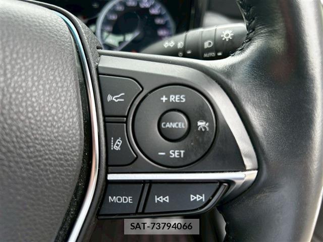 Toyota CROWN HYBRID 2021-07 7794638-18