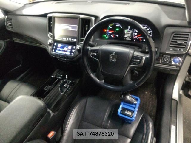Toyota CROWN HYBRID 2016-01 7794920-2