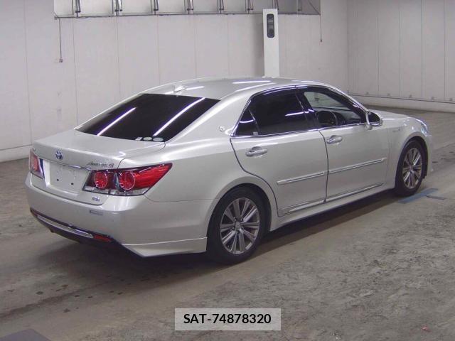 Toyota CROWN HYBRID 2016-01 7794920-4