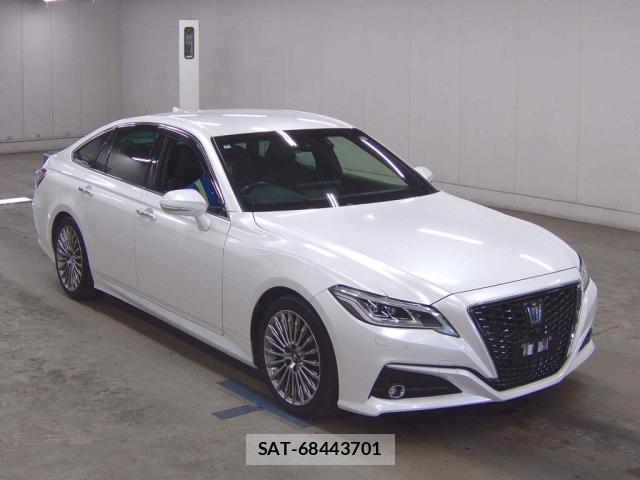 Toyota CROWN HYBRID 2022-02 7794987-3
