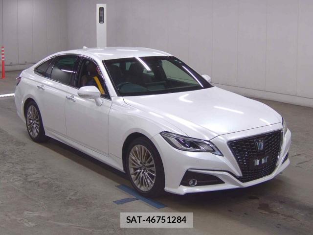 Toyota CROWN HYBRID 2022-01 7795060-0