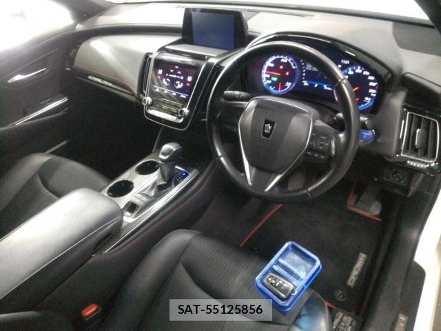 Toyota CROWN HYBRID 2020-09 7795077-2