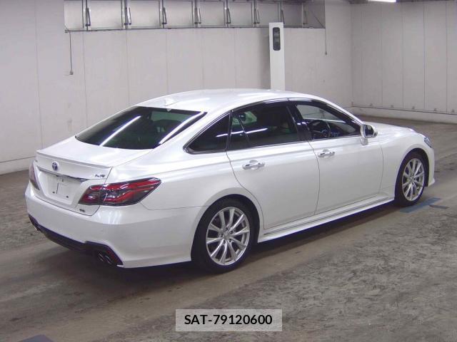 Toyota CROWN HYBRID 2021-06 7795089-4