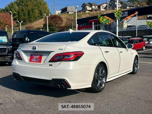 Toyota CROWN HYBRID 2018-12 7795839-1
