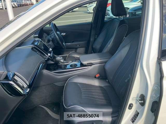 Toyota CROWN HYBRID 2018-12 7795839-11