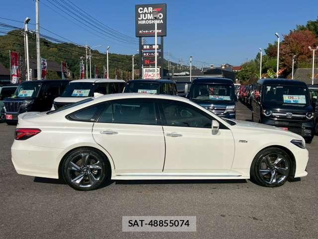Toyota CROWN HYBRID 2018-12 7795839-4