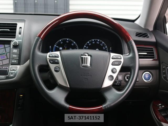 Toyota CROWN HYBRID 2012-06 7796347-17