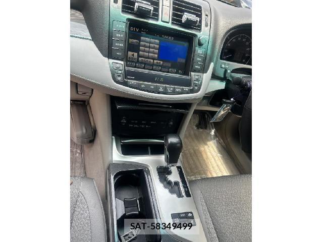 Toyota CROWN HYBRID 2010-07 7796677-13