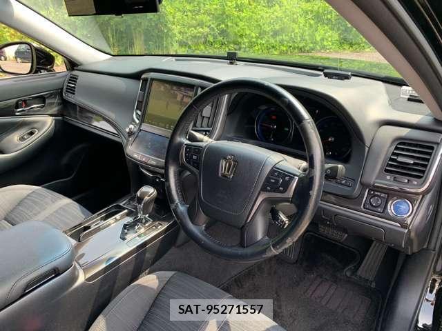 Toyota CROWN HYBRID 2015-08 7797027-15