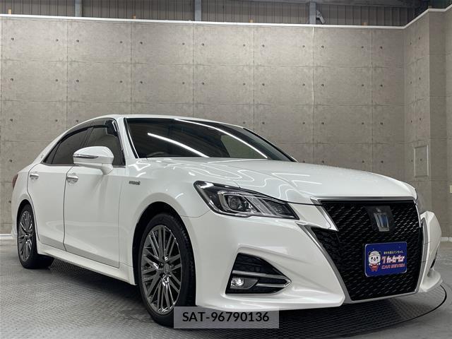 Toyota CROWN HYBRID 2017-01 7797581-3