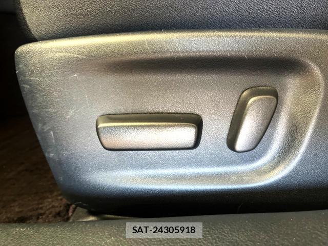 Toyota CROWN HYBRID 2015-11 7799198-7