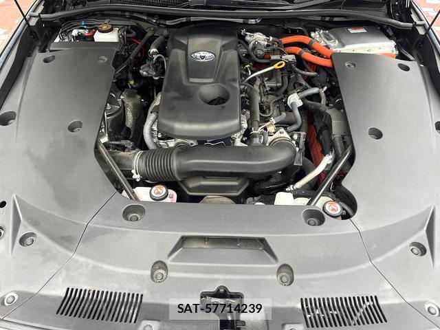 Toyota CROWN HYBRID 2022-05 7799295-17