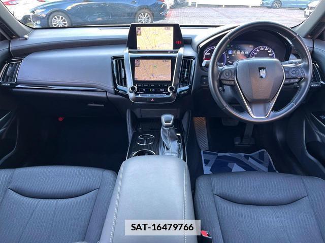 Toyota CROWN HYBRID 2019-11 7799298-1