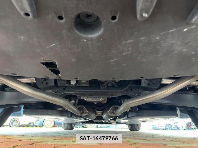 Toyota CROWN HYBRID 2019-11 7799298-18