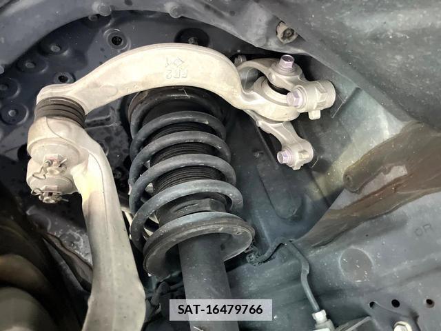 Toyota CROWN HYBRID 2019-11 7799298-19