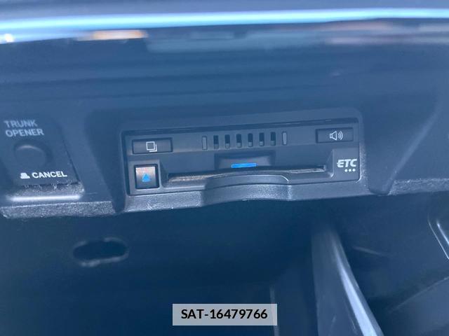 Toyota CROWN HYBRID 2019-11 7799298-6