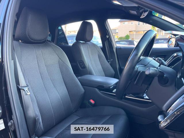 Toyota CROWN HYBRID 2019-11 7799298-7