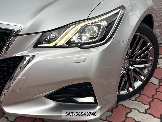 Toyota CROWN HYBRID 2016-10 7799304-12