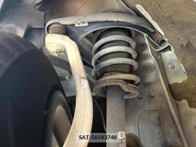 Toyota CROWN HYBRID 2016-10 7799304-19
