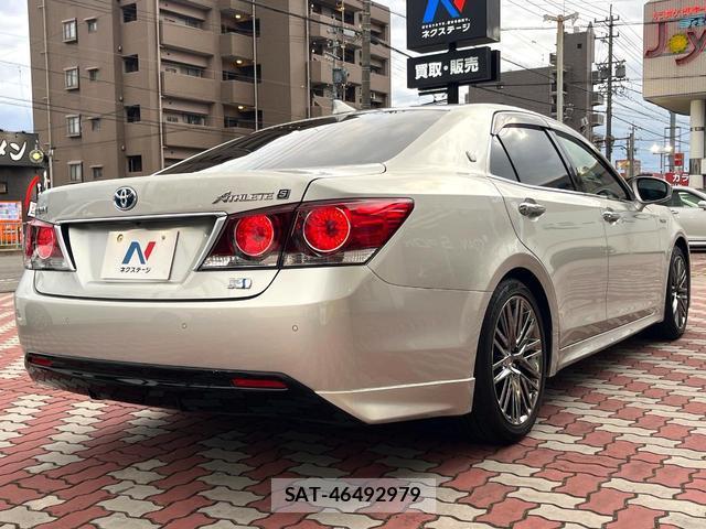 Toyota CROWN HYBRID 2017-06 7799305-16