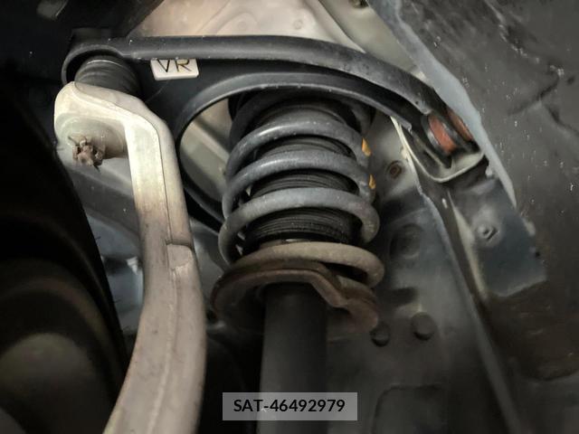 Toyota CROWN HYBRID 2017-06 7799305-18
