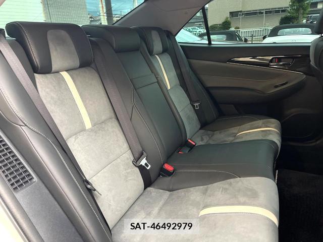 Toyota CROWN HYBRID 2017-06 7799305-8