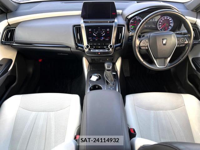 Toyota CROWN HYBRID 2018-12 7799544-1