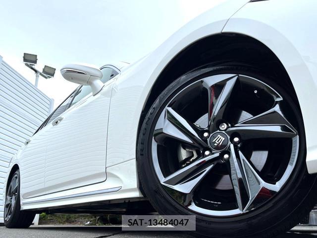 Toyota CROWN HYBRID 2020-07 7799546-14