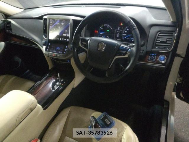 Toyota CROWN HYBRID 2016-03 7801446-2