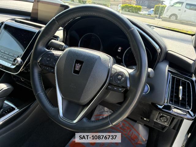 Toyota CROWN HYBRID 2019-03 7801722-17