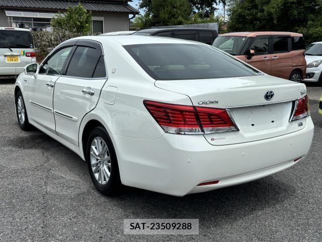 Toyota CROWN HYBRID 2015-07 7801847-1