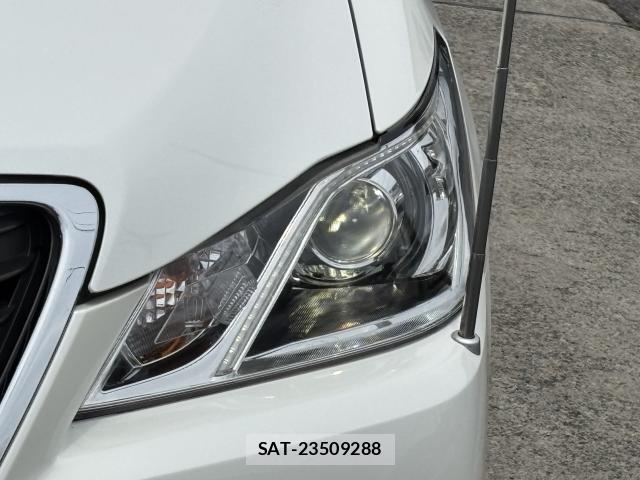 Toyota CROWN HYBRID 2015-07 7801847-11