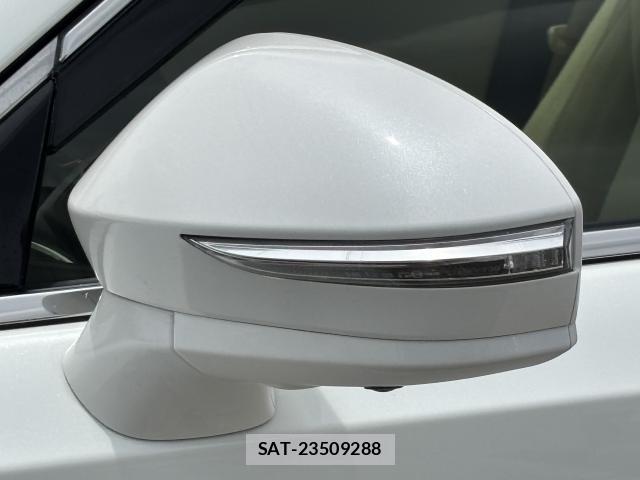 Toyota CROWN HYBRID 2015-07 7801847-15