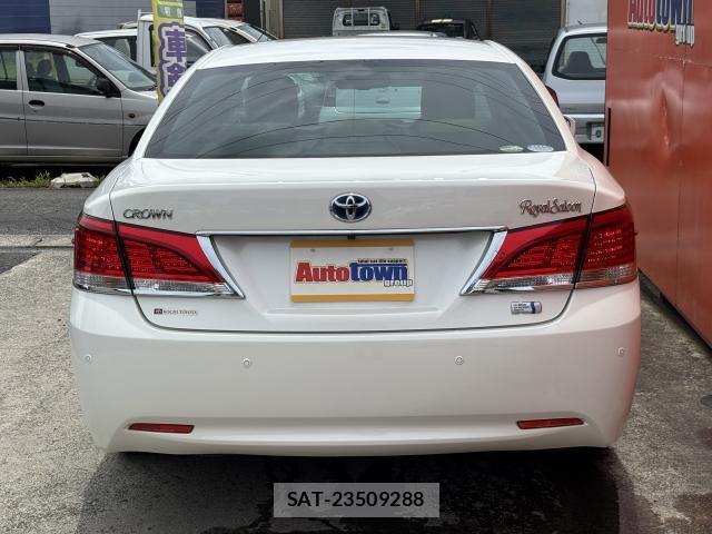 Toyota CROWN HYBRID 2015-07 7801847-18