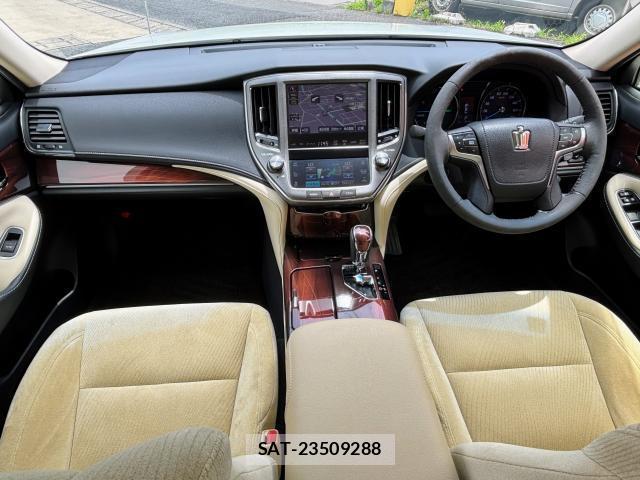 Toyota CROWN HYBRID 2015-07 7801847-2