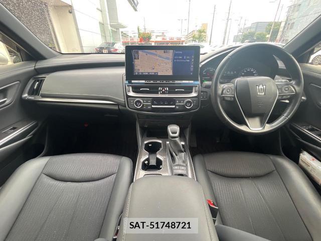 Toyota CROWN HYBRID 2021-02 7802475-1