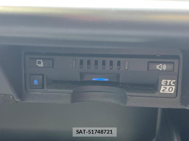 Toyota CROWN HYBRID 2021-02 7802475-7