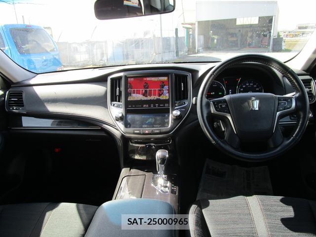 Toyota CROWN HYBRID 2014-06 7803352-1